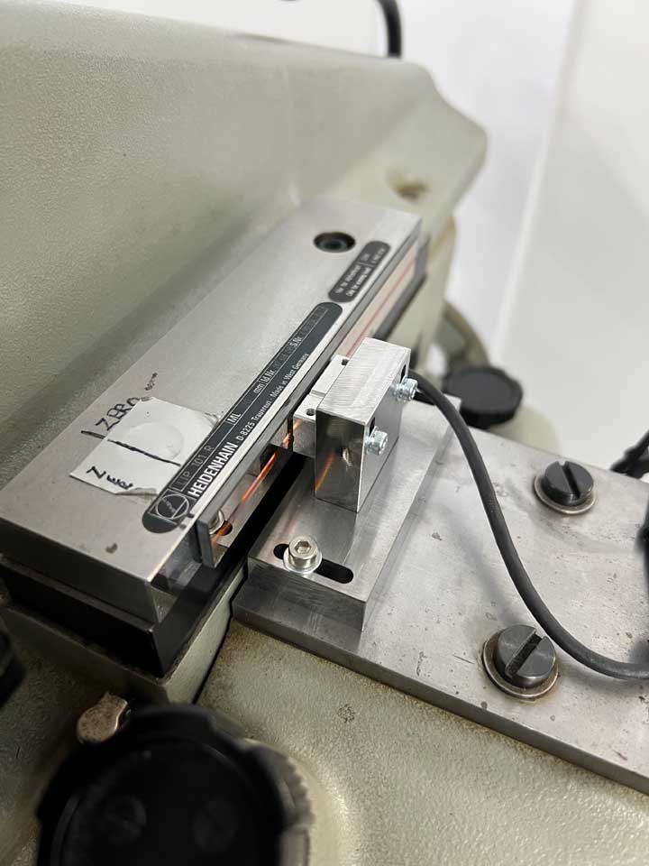 New LIP 608 scanning head and tape scale fitted to existing Y axis scale. Notice the size of the scanning head.