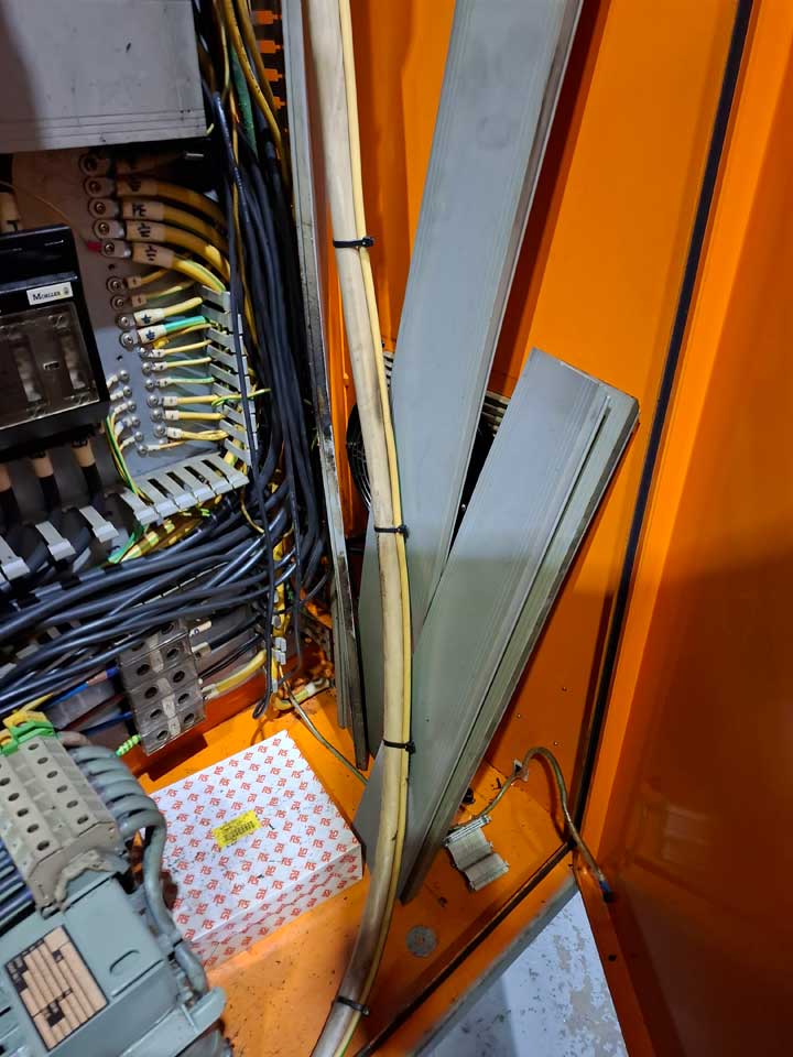 Refitting of trunking inside machine cabinet