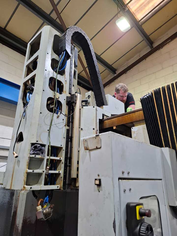 EEC routing of new Heidenhain spindle motor encoder cable